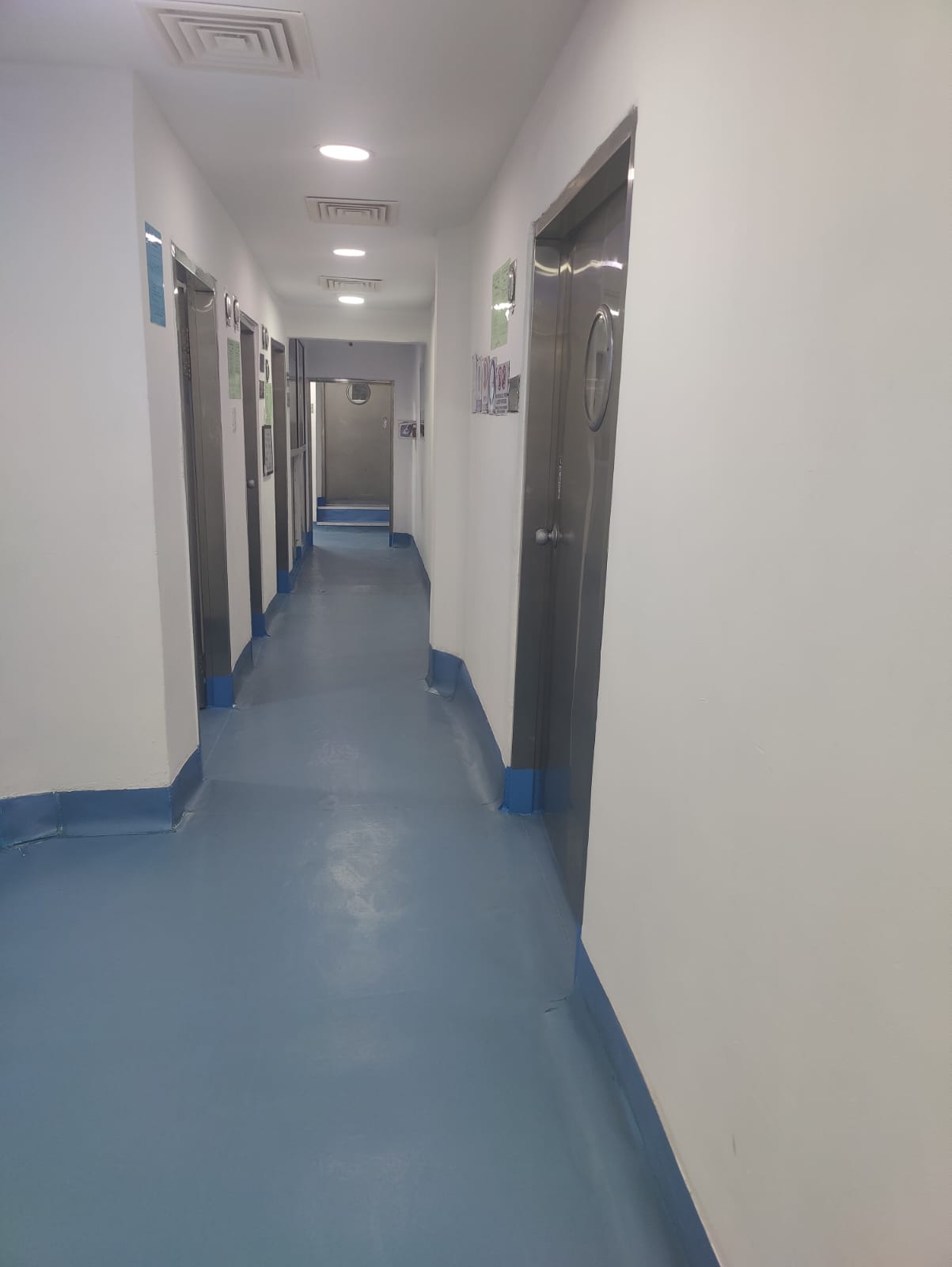 Cleanroom corridor linking the production suites